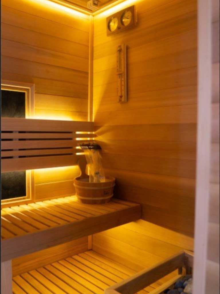 Phòng-xông-hơi-cô-Thiều-Hưng-Yên_bhsauna2
