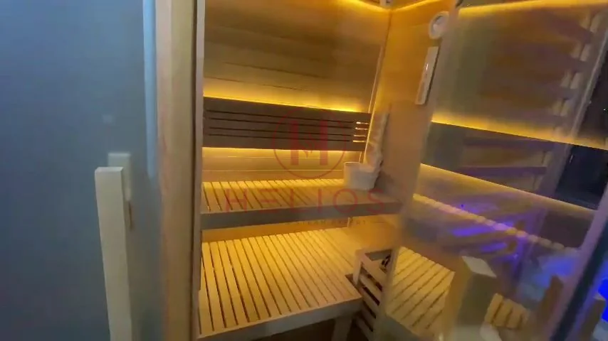 Phòng xông hơi Anh Thắng Quảng Ninh Ghế và khu vực máy bên trong sauna