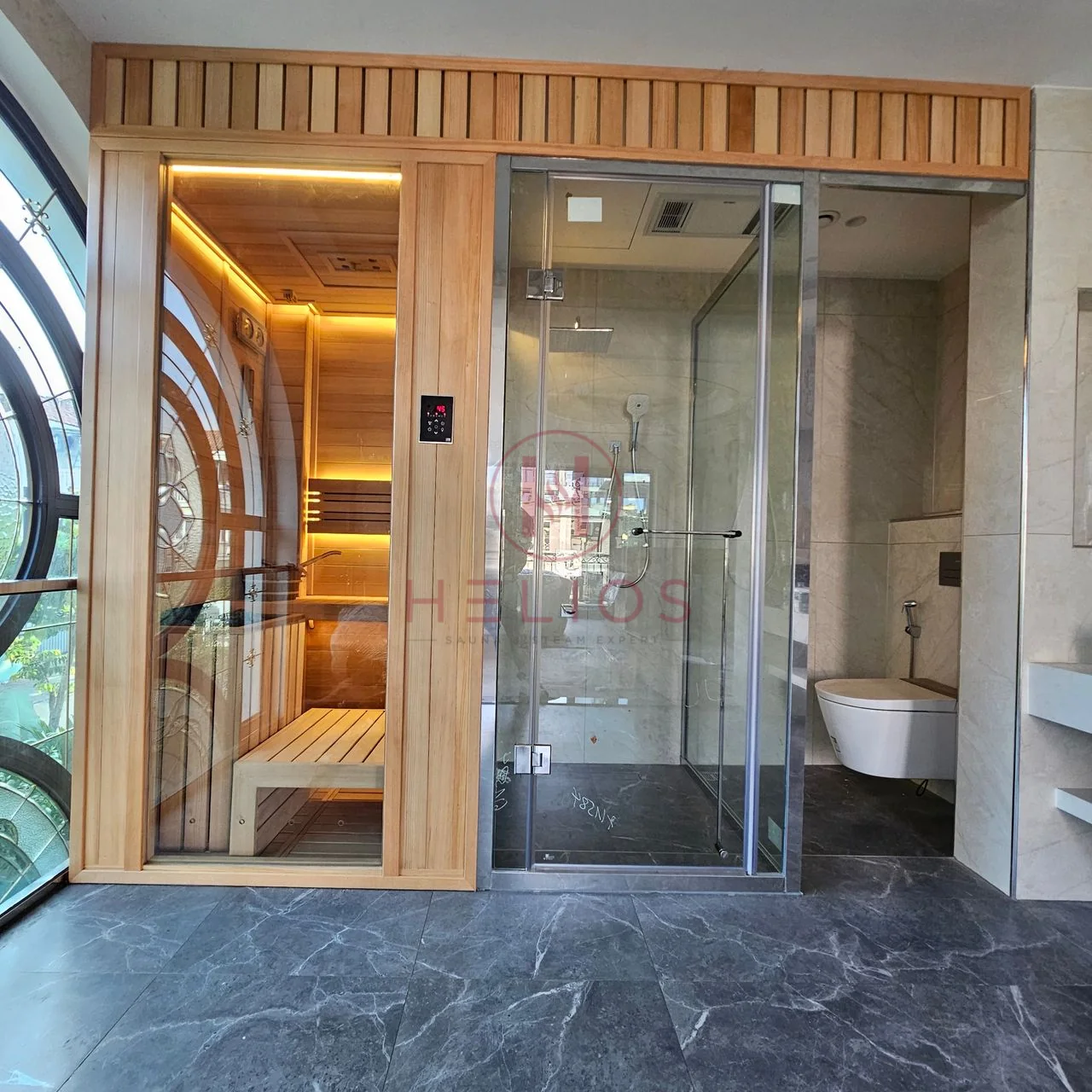 Phòng xông hơi Chị Hoài An Khánh Cụm sauna và khoang ướt bên cửa sổ vòm An Khánh