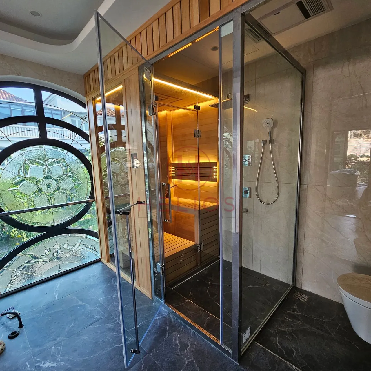 Phòng xông hơi Chị Hoài An Khánh Ghế và vị trí máy bên trong khoang sauna